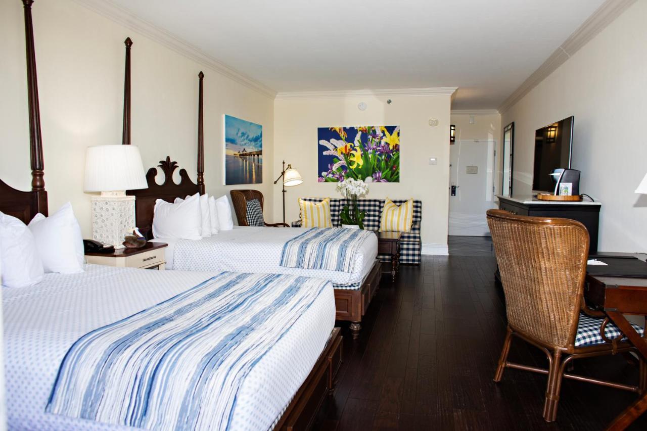 Inn At Pelican Bay Pine Ridge Esterno foto
