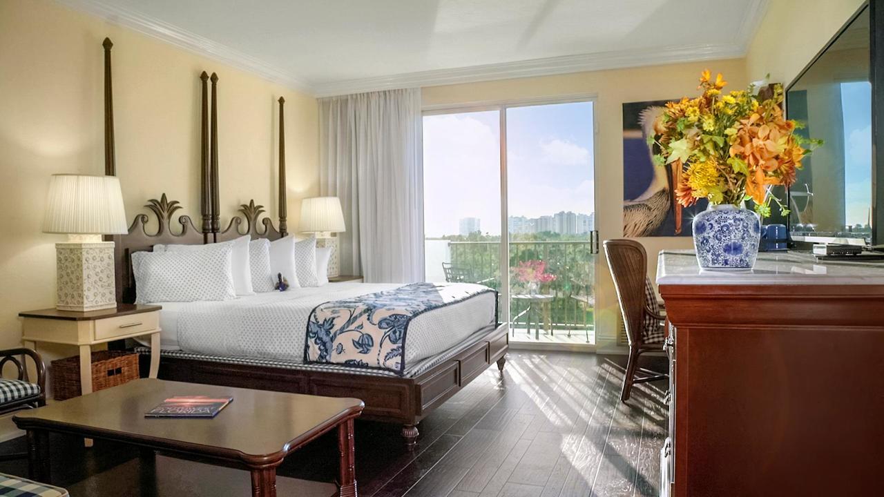 Inn At Pelican Bay Pine Ridge Esterno foto
