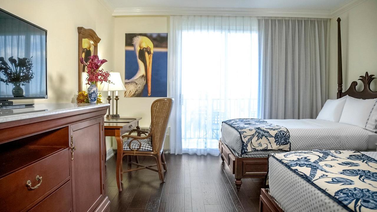 Inn At Pelican Bay Pine Ridge Esterno foto